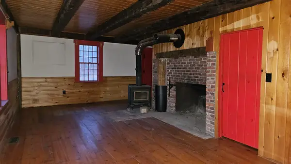 114 Quarry Hill Road, Glover, VT 05839