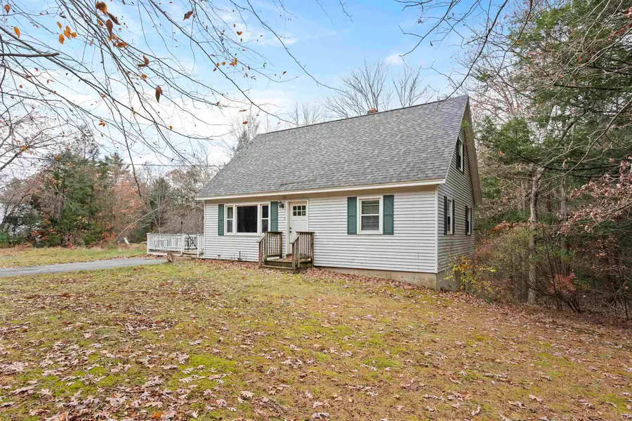 6 Pulaski Drive, Fremont, NH 03044 - Image #3
