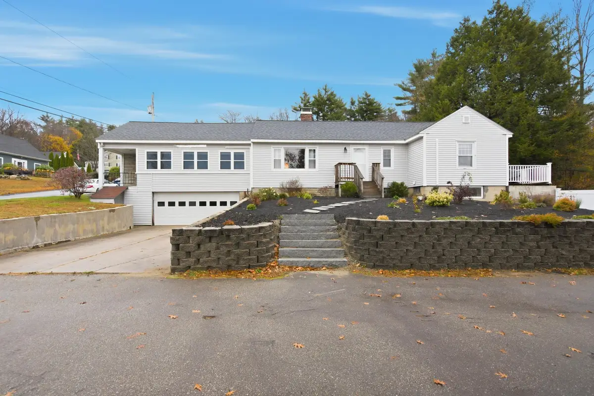 203 Brickett Hill Road, Pembroke, NH 03275 - Image #1