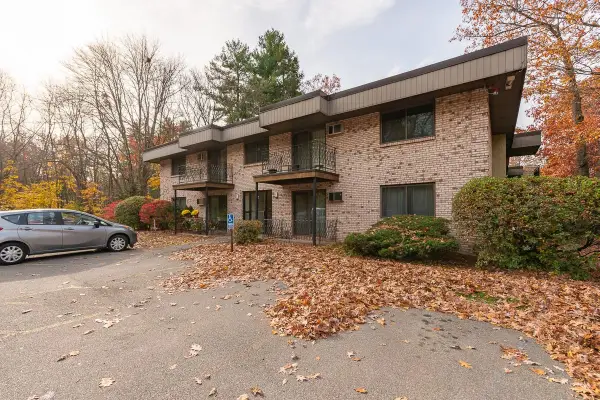 2 Strawberry Bank Road #17, Nashua, NH 03062
