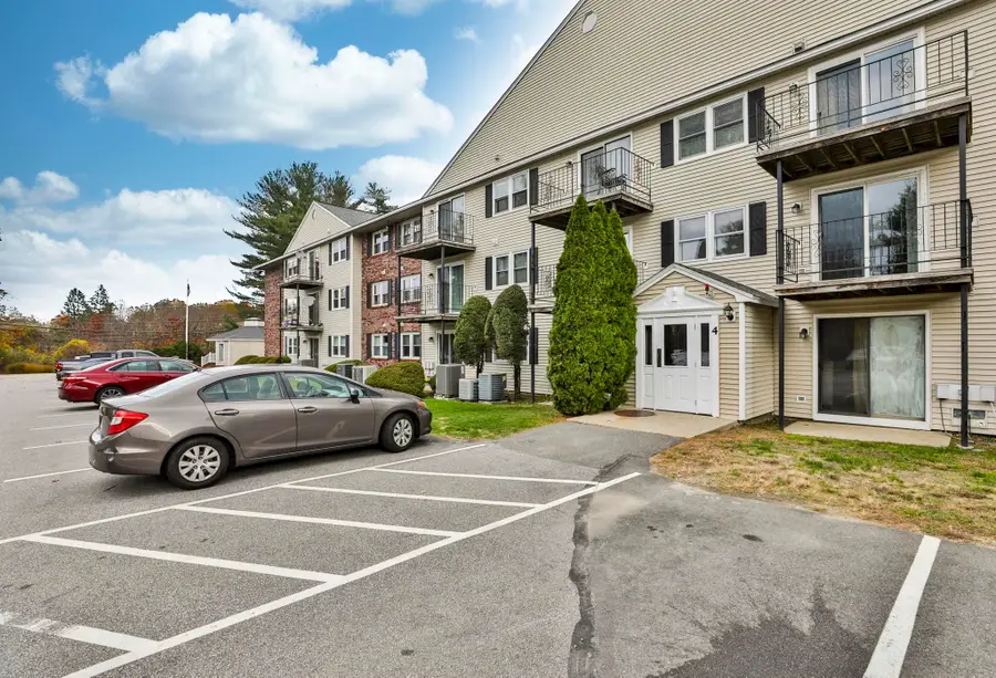 4 Heritage Village Drive #211, Nashua, NH 03062 - Image #2