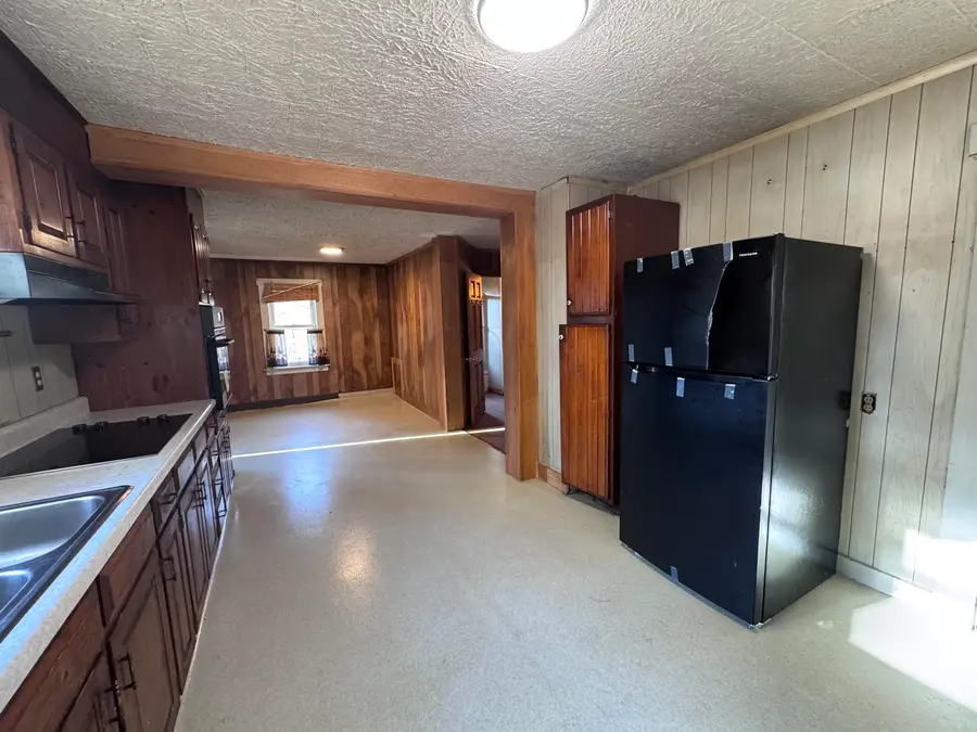 272 Maple Avenue, Claremont, NH 03743 - Image #3