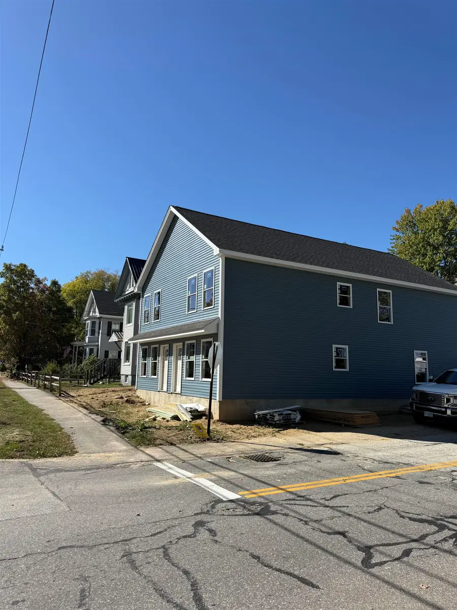 51 Academy Street, Laconia, NH 03246-3607 - Image #2