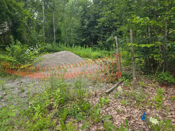 32 Deerpoint Drive, Hillsborough, NH 03244