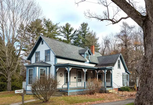 26 Oak Street, Milford, NH 03055