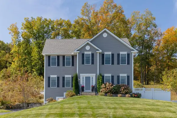 135 Brookview Drive, Hooksett, NH 03106