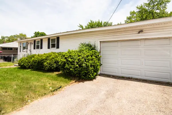 82 S Jewett Street, Manchester, NH 03103