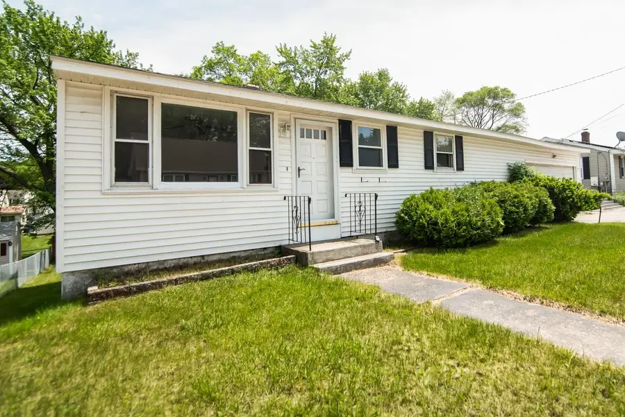 82 S Jewett Street, Manchester, NH 03103 - Image #2