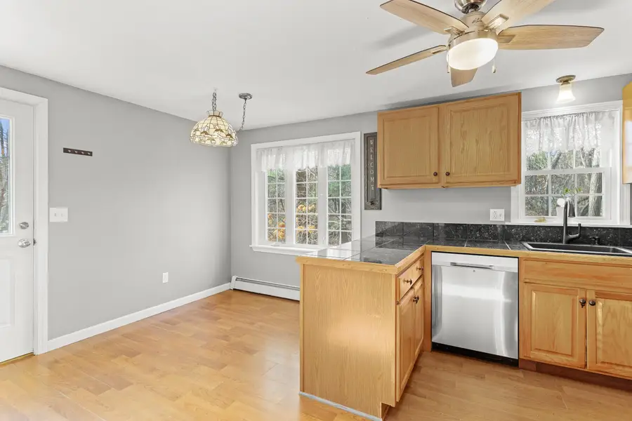 5A Homestead Drive, Derry, NH 03038 - Image #3