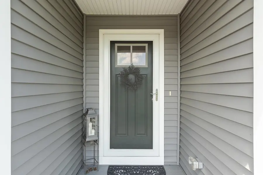 7 Paddock Circle, Nashua, NH 03062 - Image #2