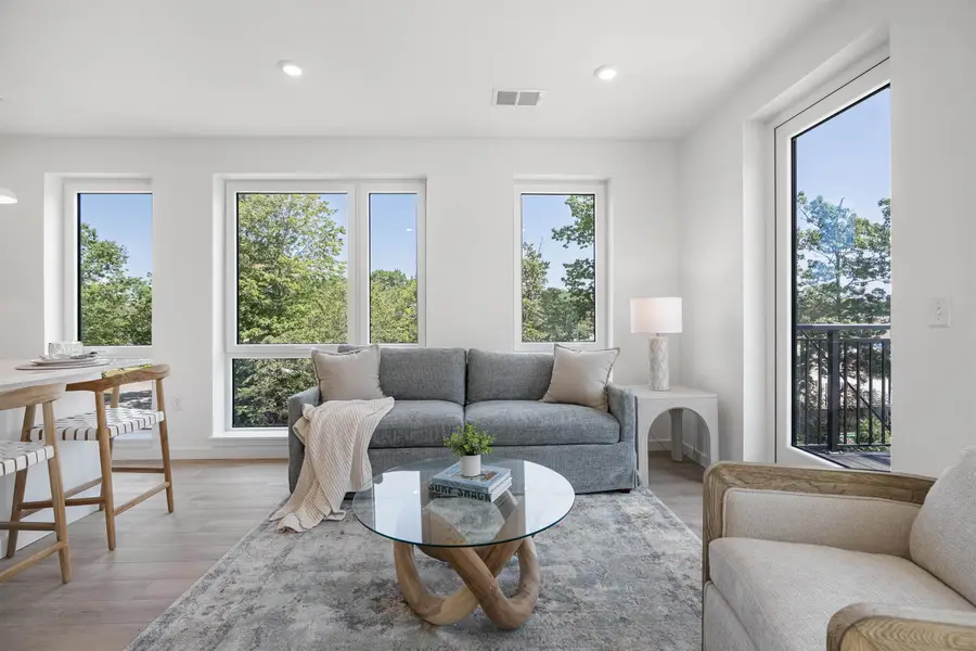 80 Constitution Avenue #323, Portsmouth, NH 03801 - Image #2