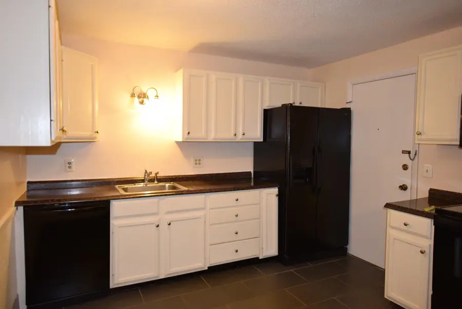 4 Strawberry Bank Road #12, Nashua, NH 03062-2759 - Image #2