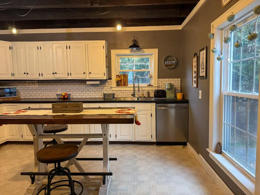 112 Harrison Avenue, Saint Johnsbury, VT 05819 - Image #2