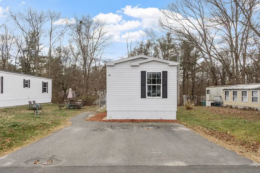 55 Norwich Place, Londonderry, NH 03038 - Image #2