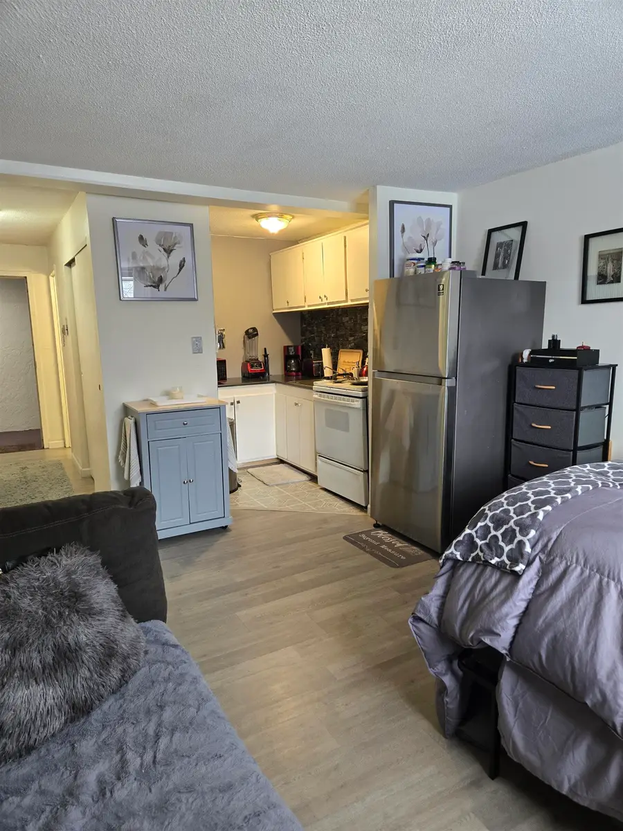 2 Silvestri Circle #6, Derry, NH 03038 - Image #3