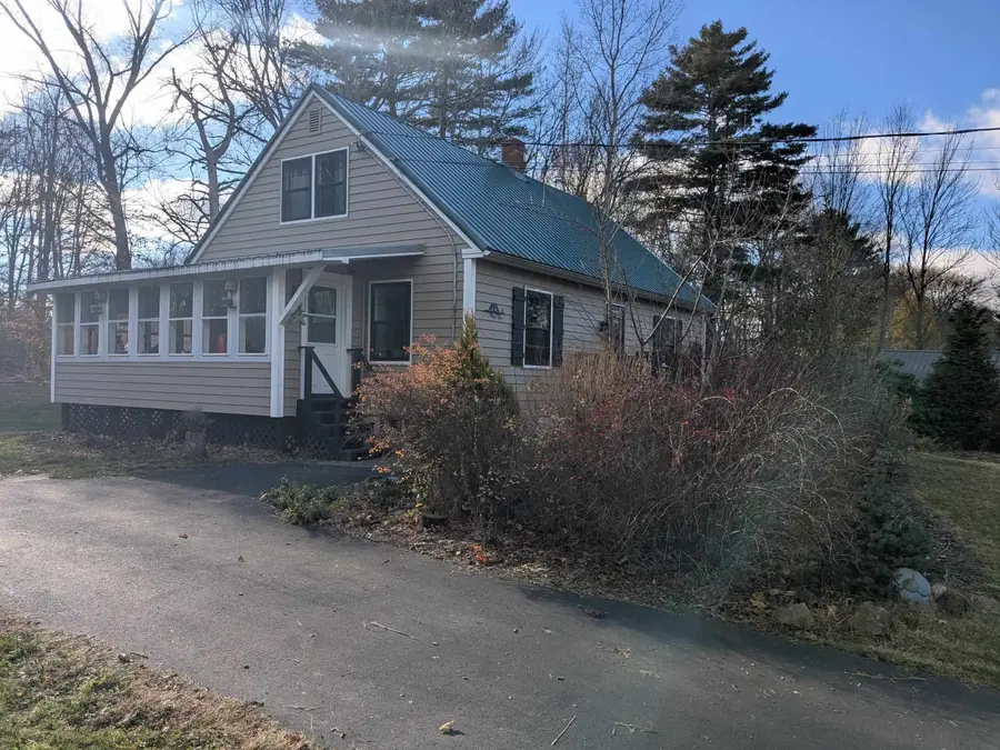 123 Warren Street, Laconia, NH 03246 - Image #3