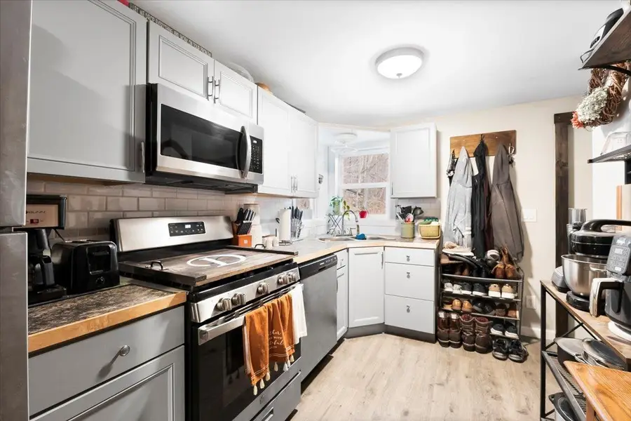 905 VT Route 9, Woodford, VT 05201 - Image #2