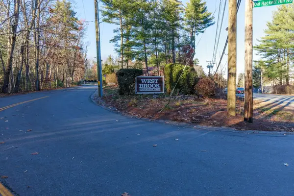 39 Old Hackett Hill Road #3F, Manchester, NH 03102