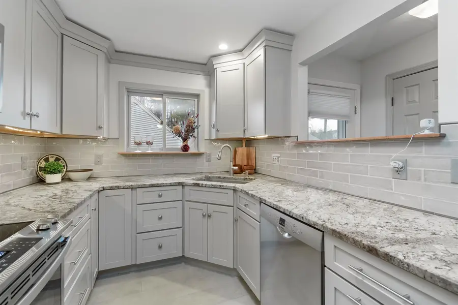 224 Locust Hill, Shelburne, VT 05482 - Image #3