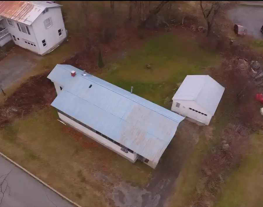 30 Moutain Avenue, Saint Johnsbury, VT 05819 - Image #2