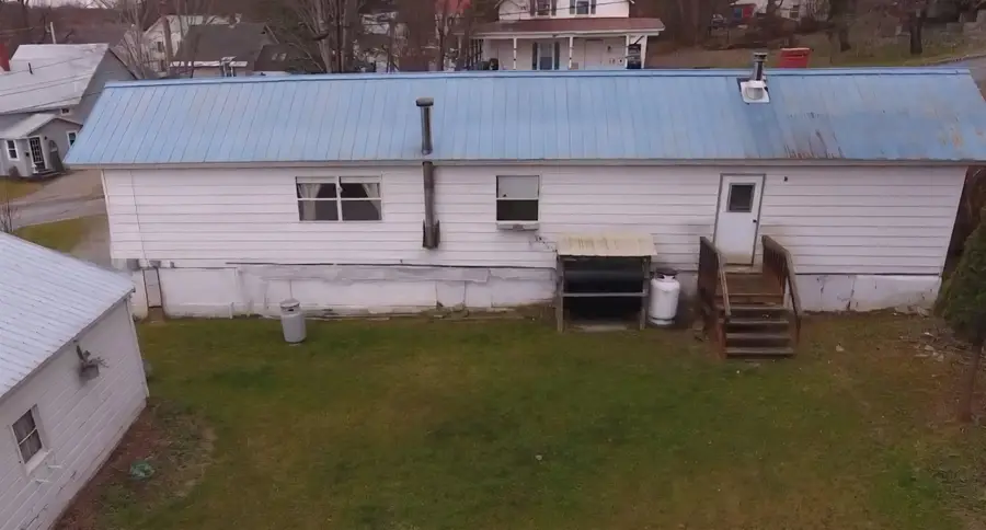 30 Moutain Avenue, Saint Johnsbury, VT 05819 - Image #3