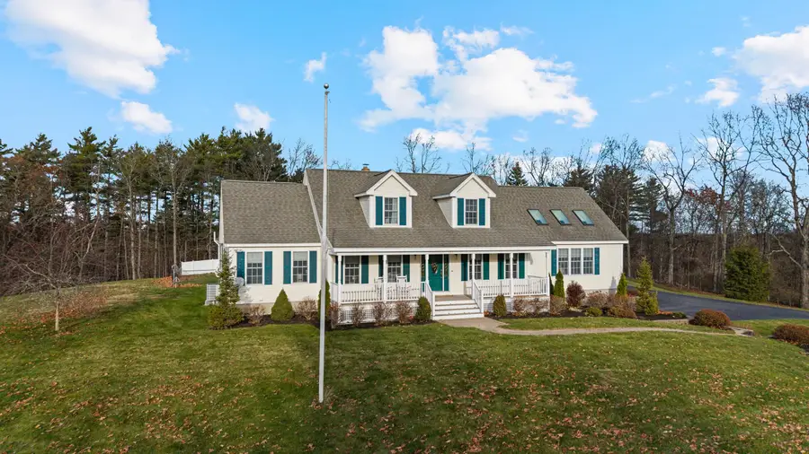 111 Sandown Road, Chester, NH 03036 - Image #3