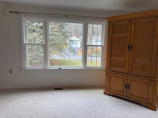 228 Stonehill Road, Williston, VT 05495 - Image #3