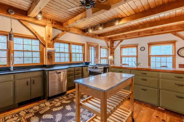 1098 West Sandgate Road, Sandgate, VT 05250