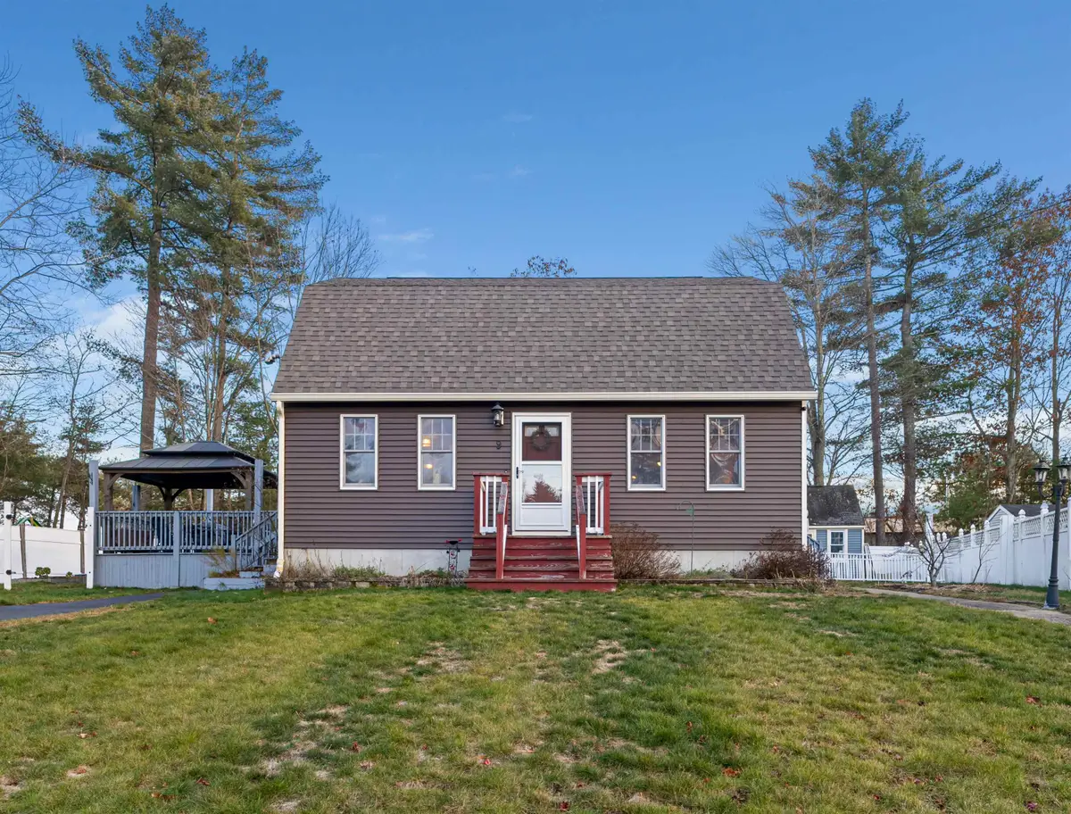 9 Weeping Willow Drive, Rochester, NH 03867 - Image #1