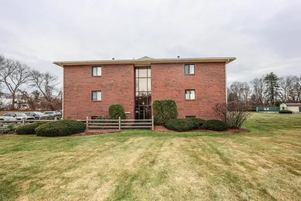 434 Abbott Farm Lane, Hudson, NH 03051