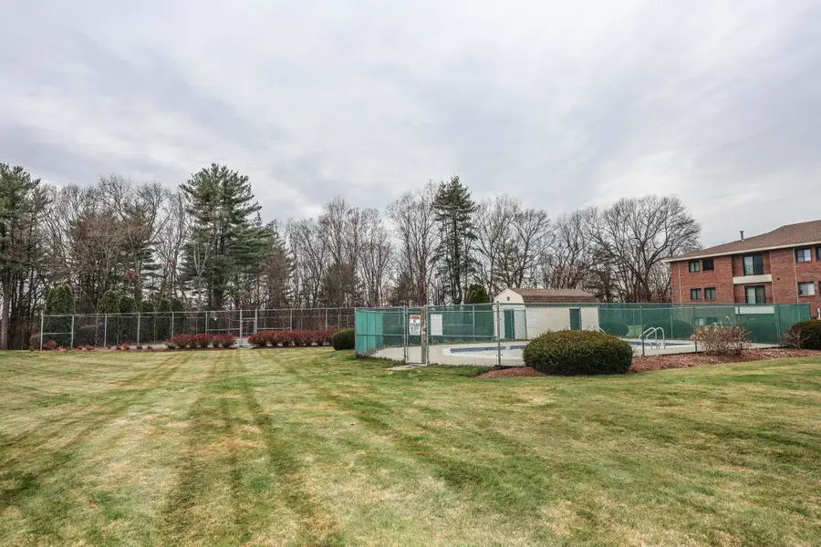 434 Abbott Farm Lane, Hudson, NH 03051 - Image #2