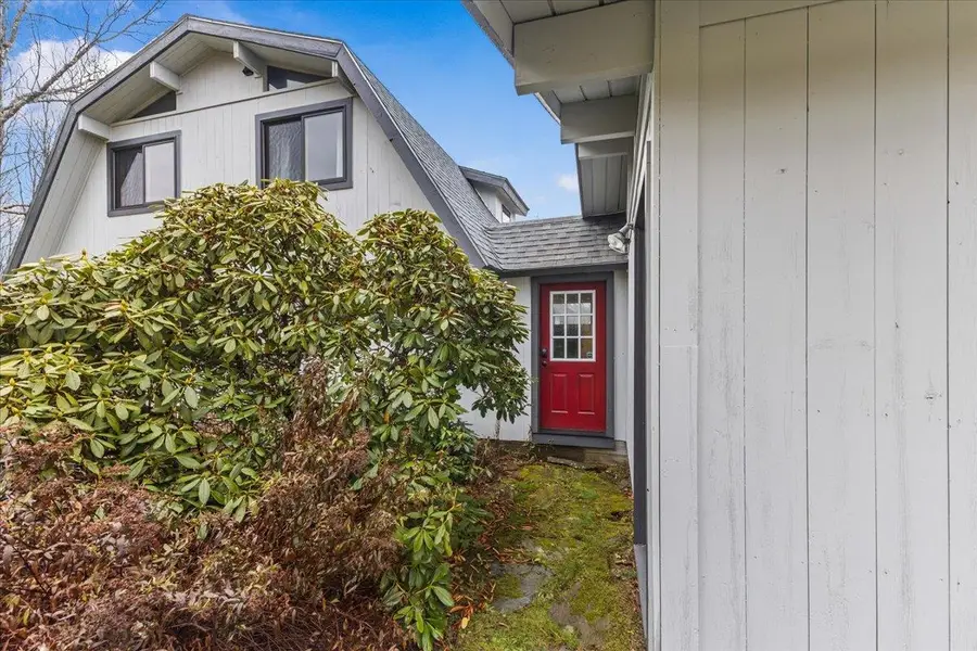 953 Lincoln Gap Road, Warren, VT 05674 - Image #2