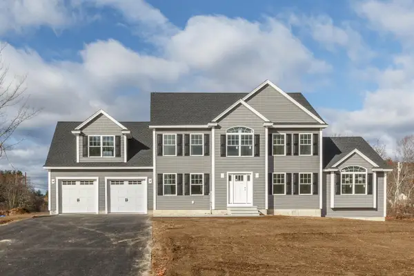 4 Haystack Circle, Pelham, NH 03076