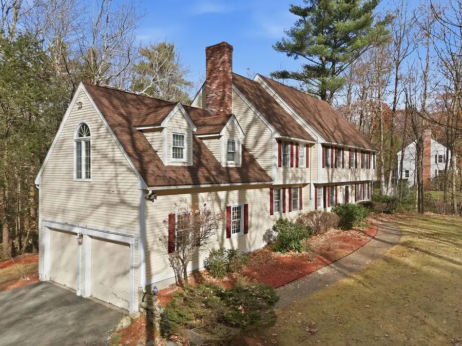 95 Hitching Post Lane, Bedford, NH 03110 - Image #3