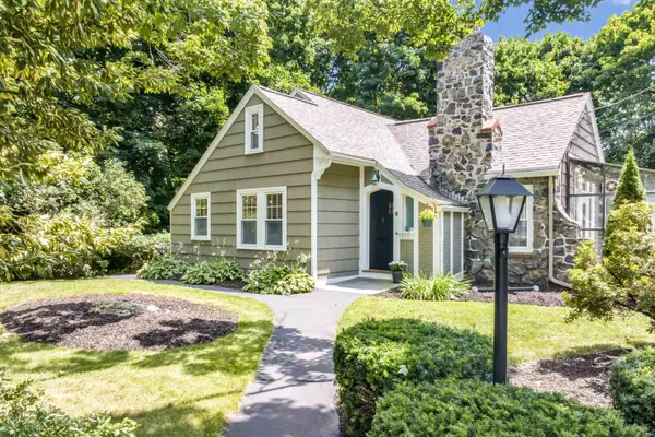 6 Rockaway Street, Portsmouth, NH 03801