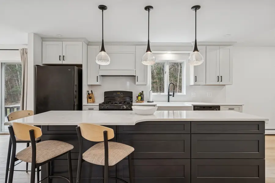 358 Cowdrey Path, South Woodstock, VT 05071 - Image #2