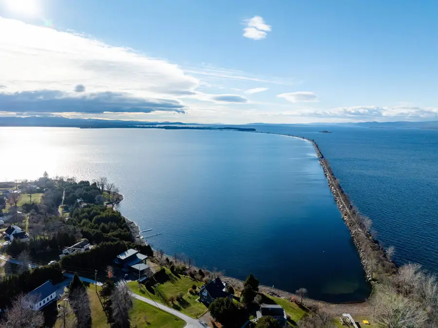 9 Cedar Street, South Hero, VT 05486 - Image #3