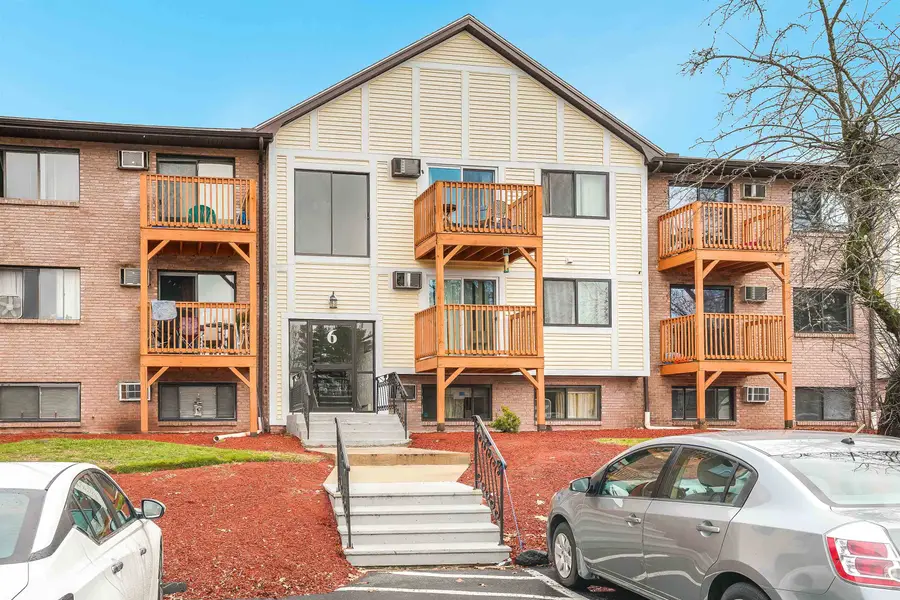 6 Lancelot Court #2, Salem, NH 03079 - Image #2