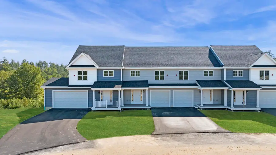 1 Autumn Lane, Raymond, NH 03077 - Image #2