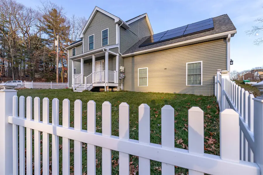 29 Derry Street, Hudson, NH 03051 - Image #2