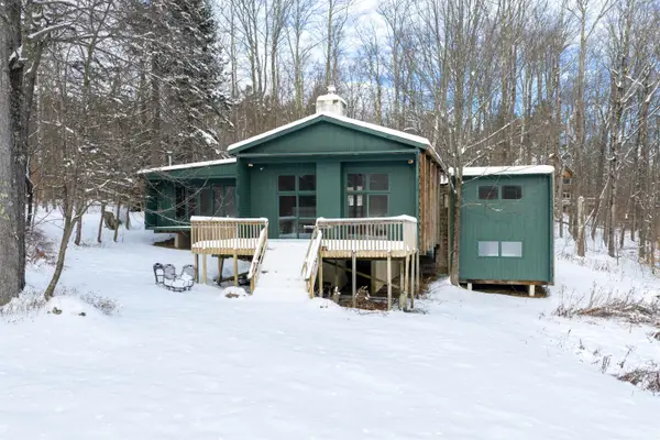 44 Lake Road, Winhall, VT 05340