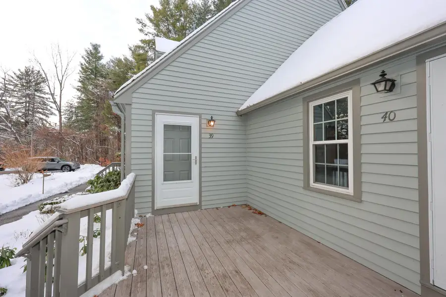 39 Glengarry Drive, Stratham, NH 03885 - Image #3