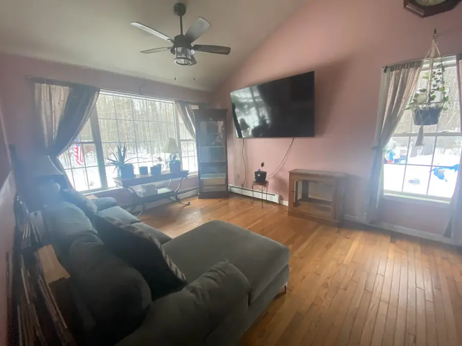 114 Chases Grove Road, Derry, NH 03038 - Image #3