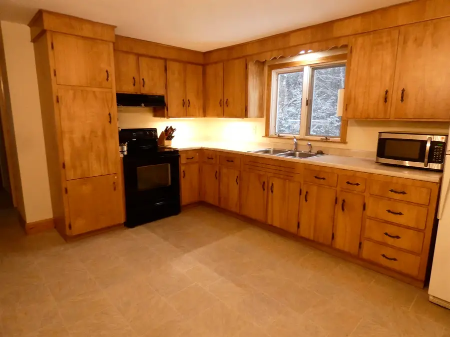 107 Middle Road, Tuftonboro, NH 03816 - Image #3