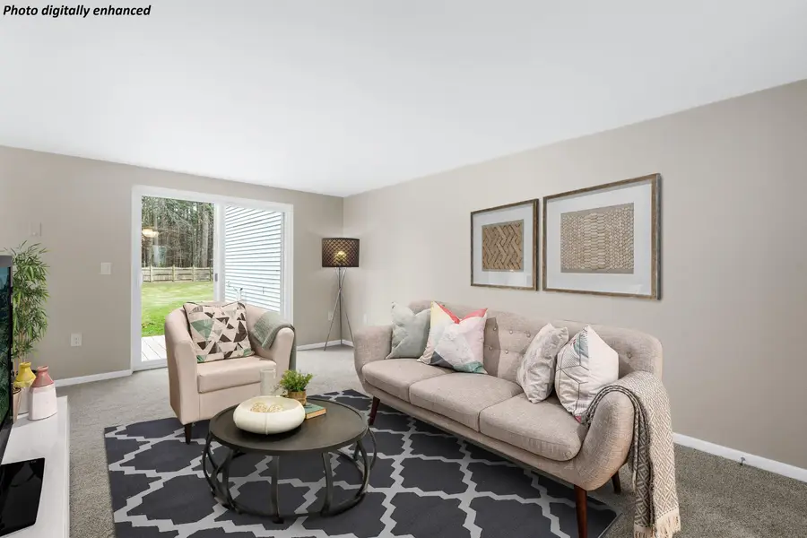 8 Highland Green, Merrimack, NH 03054 - Image #2