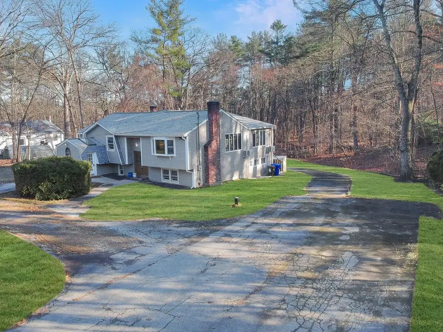 8 Cheney Drive, Hudson, NH 03051 - Image #2