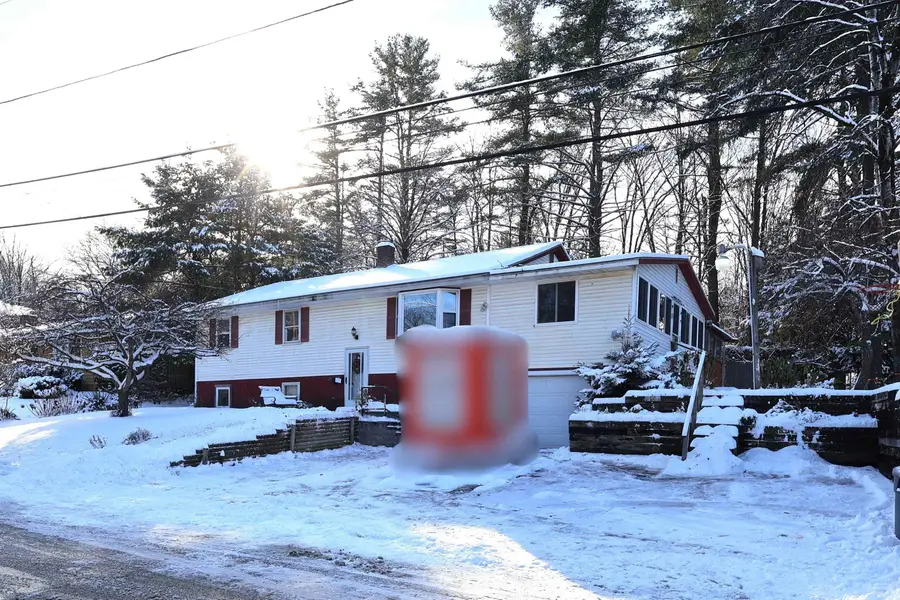 25 Marshall Avenue, White River Junction, VT 05001 - Image #3