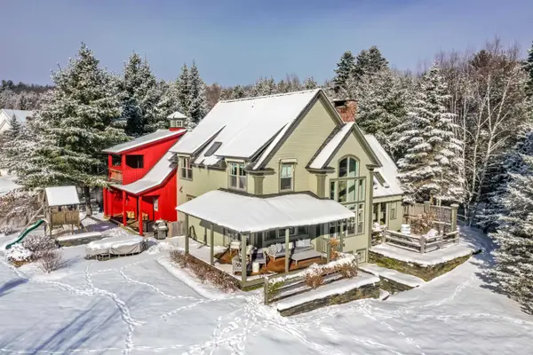 17 Hunger Lane, Stowe, VT 05672