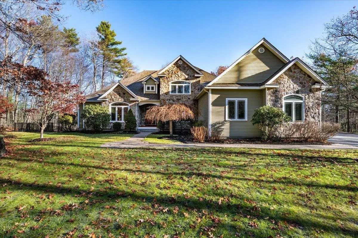 10 Northview Terrace, Hooksett, NH 03106 - Image #1