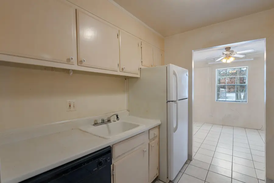 5 louisburg Square #11, Nashua, NH 03060 - Image #3